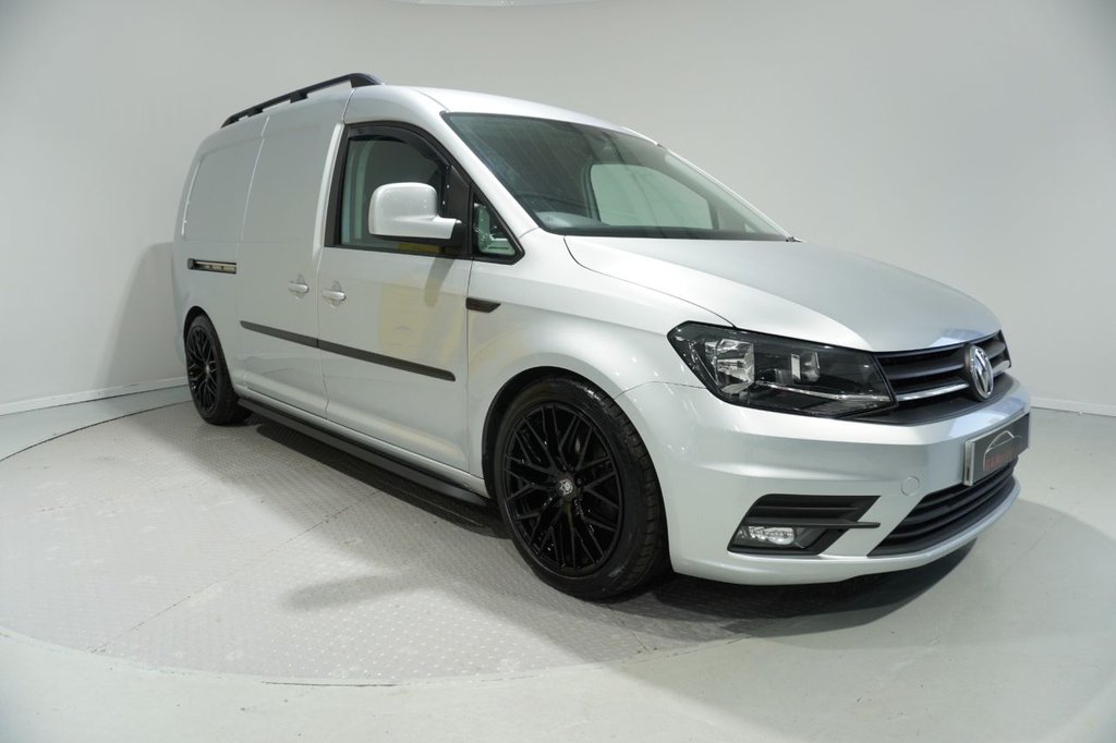 Used Volkswagen Caddy Maxi 2015 for sale - 76820196: Photo 2
