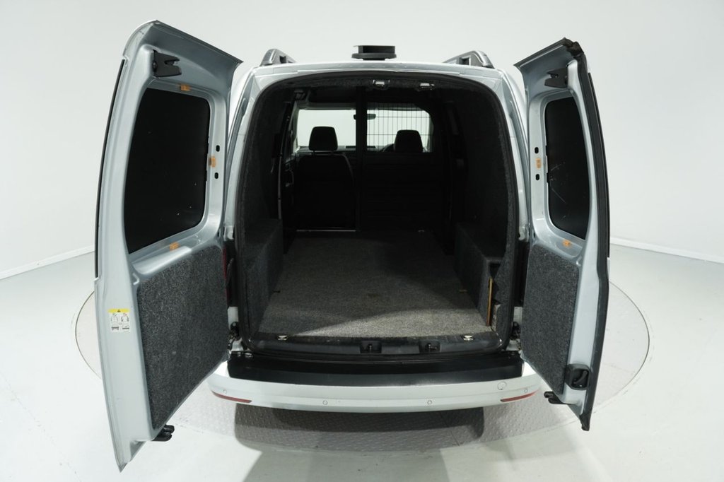 Used Volkswagen Caddy Maxi 2015 for sale - 76820196: Photo 21