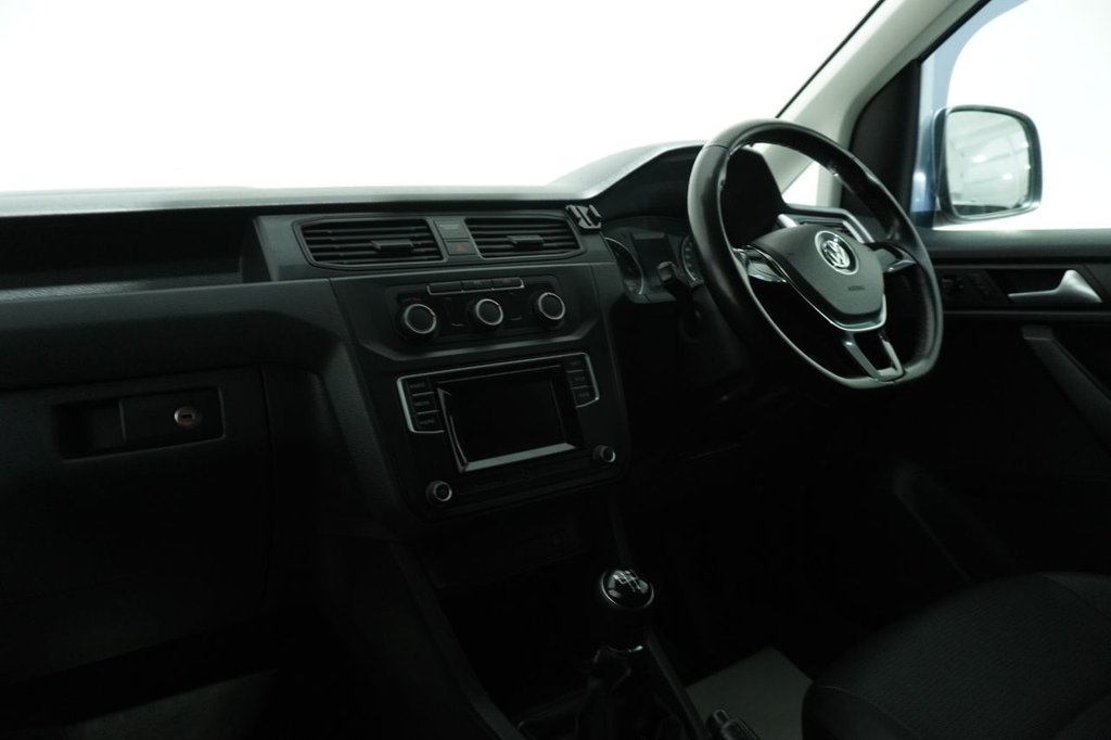 Used Volkswagen Caddy Maxi 2015 for sale - 76820196: Photo 32