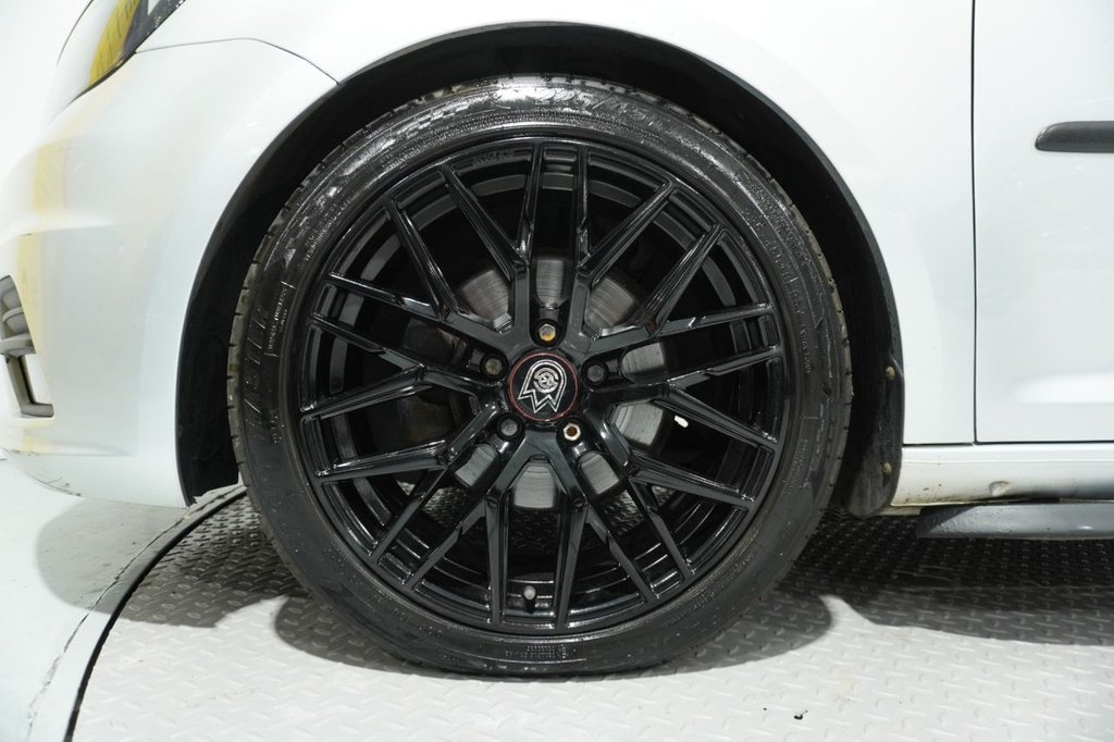 Used Volkswagen Caddy Maxi 2015 for sale - 76820196: Photo 38