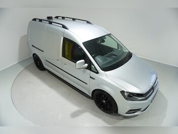 Used Volkswagen Caddy Maxi 2015 for sale - 76820196: Photo