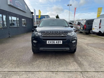 Used Land Rover Discovery Sport 2015 for sale - 77902978: Photo