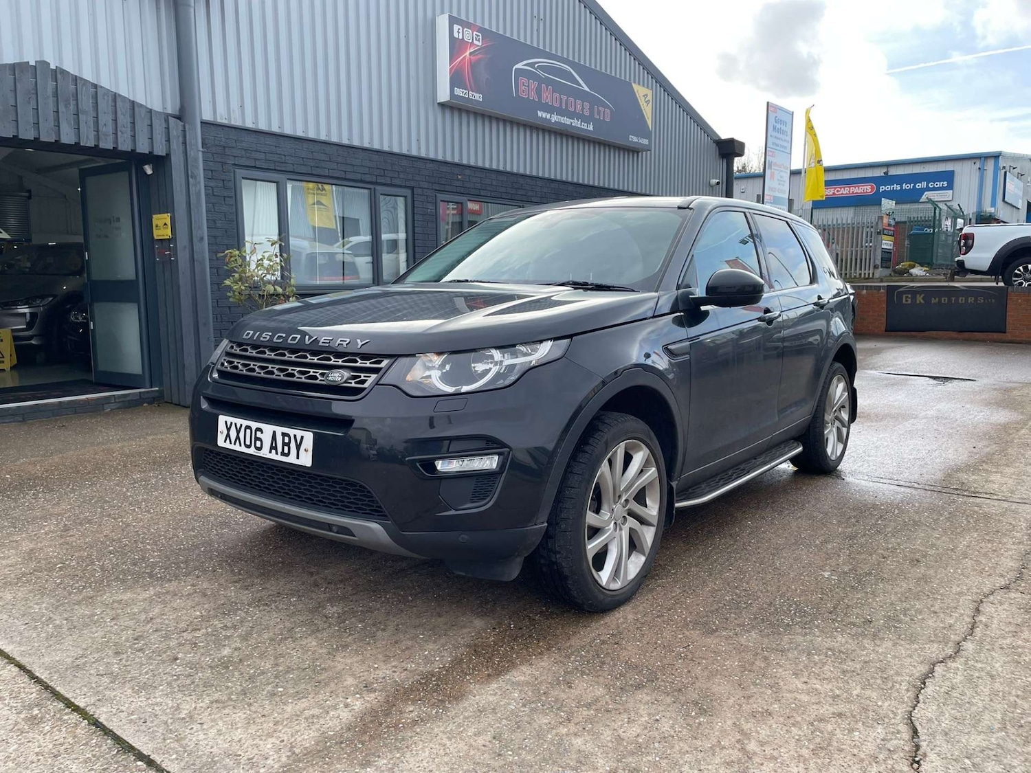 Used Land Rover Discovery Sport 2015 for sale - 77902978: Photo 3