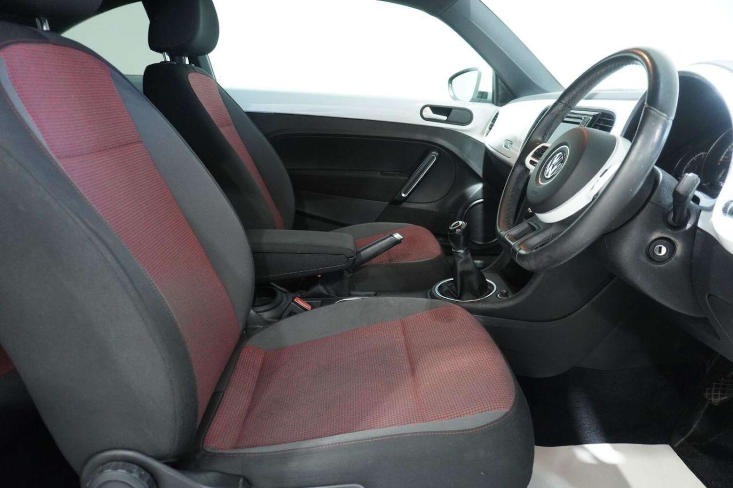 Used Volkswagen Beetle 2016 for sale - 77061630: Photo 11