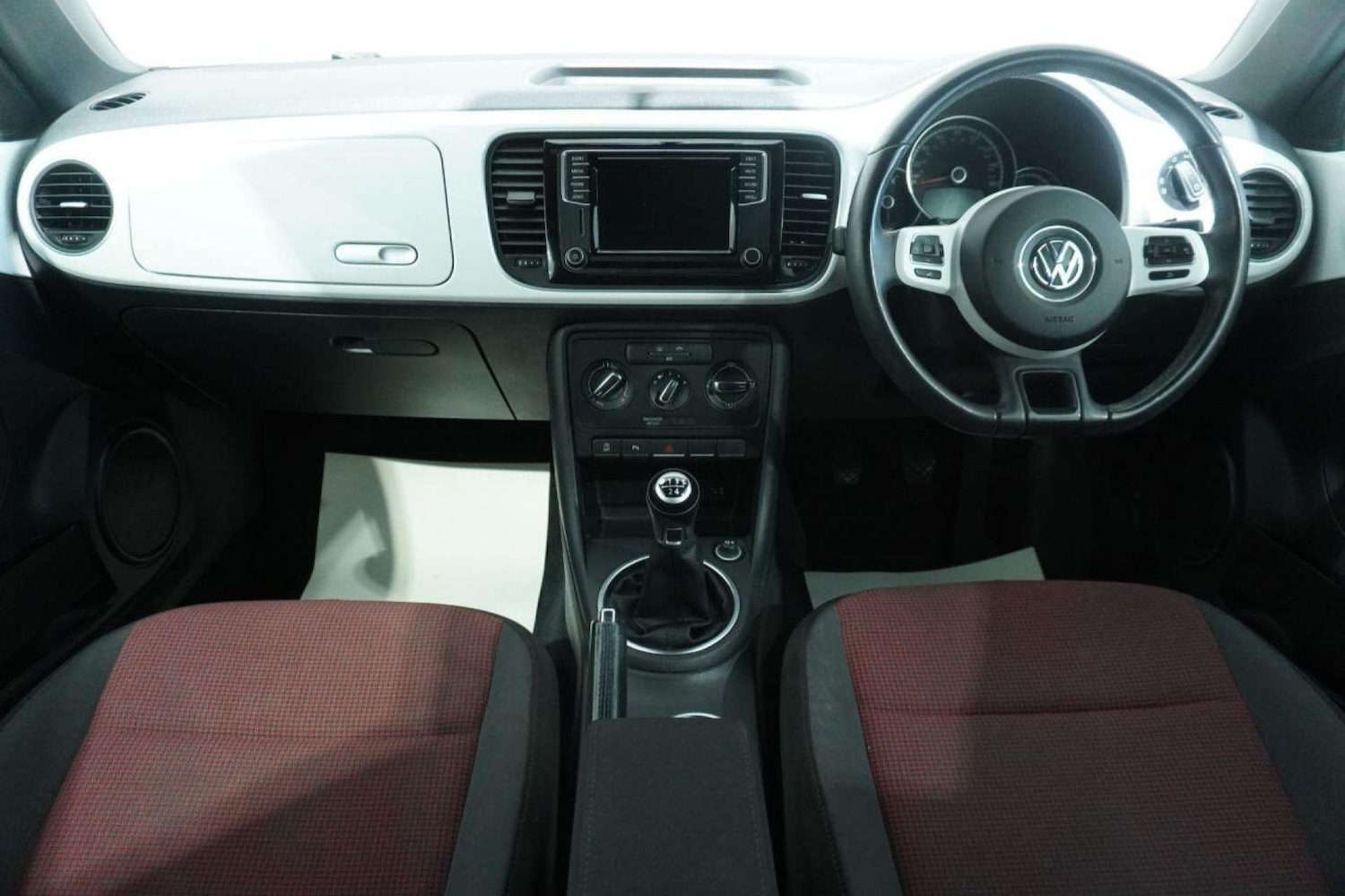 Used Volkswagen Beetle 2016 for sale - 77061630: Photo 23