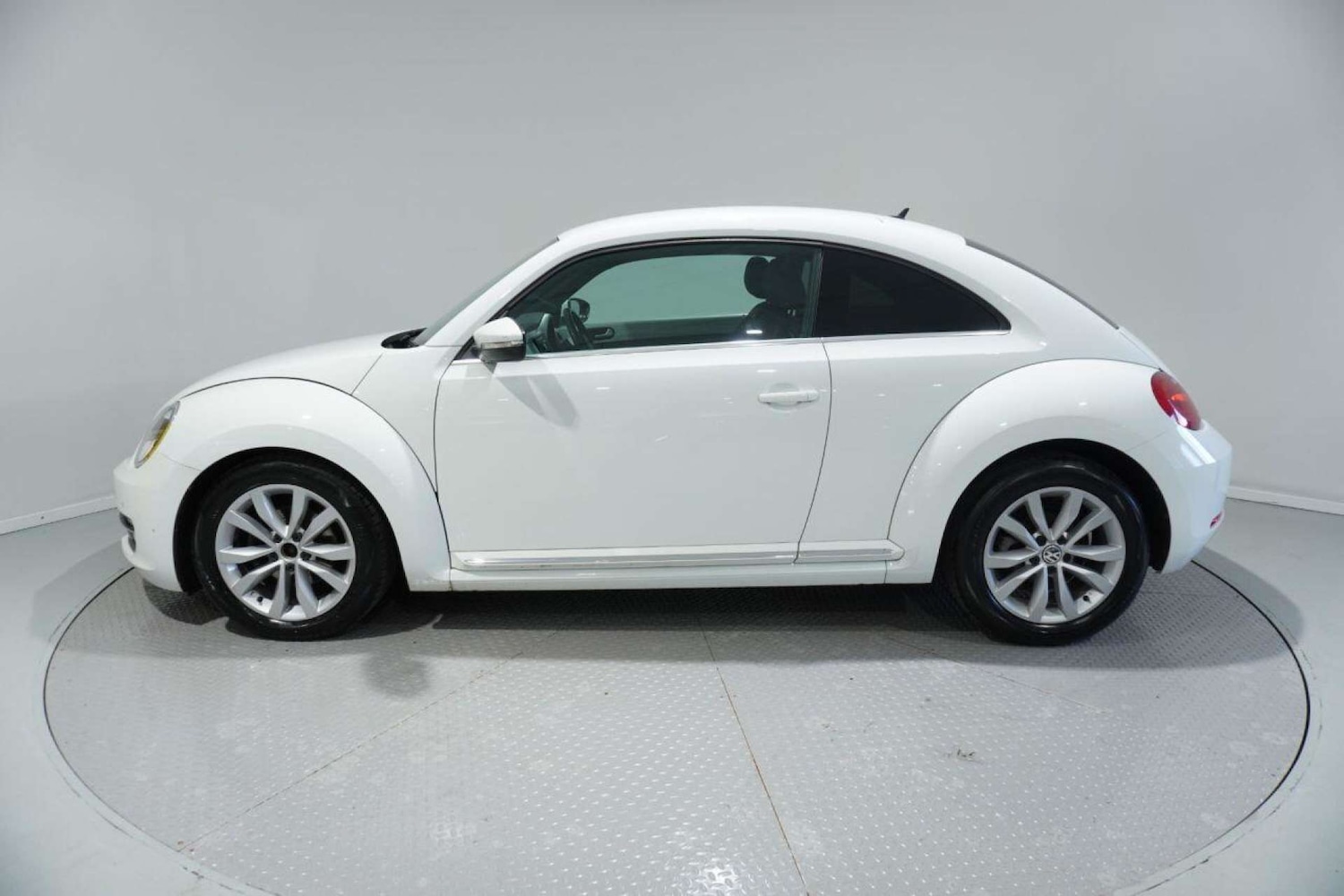 Used Volkswagen Beetle 2016 for sale - 77061630: Photo 38