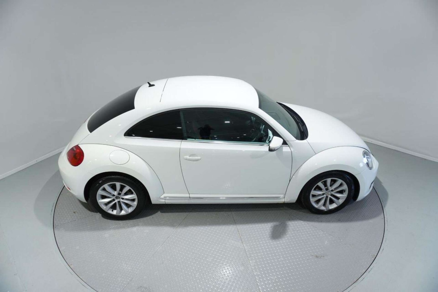 Used Volkswagen Beetle 2016 for sale - 77061630: Photo 5