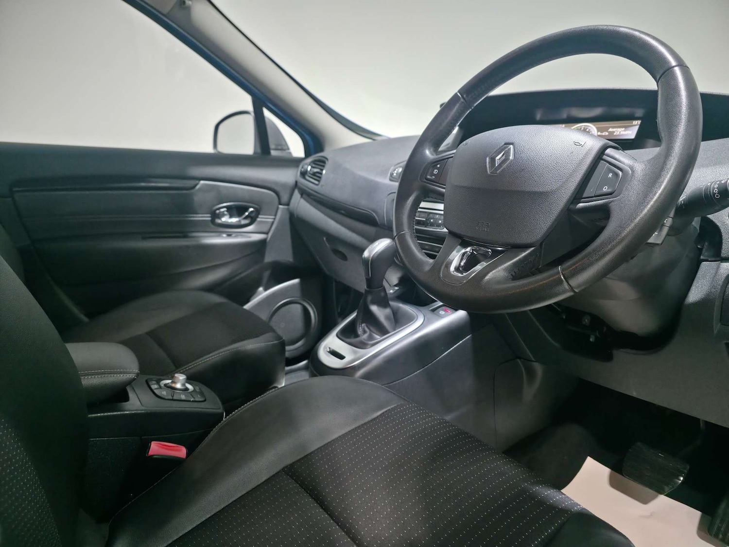 Used Renault Scenic 2014 for sale - 77061636: Photo 10