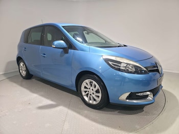 Used Renault Scenic 2014 for sale - 77061636: Photo