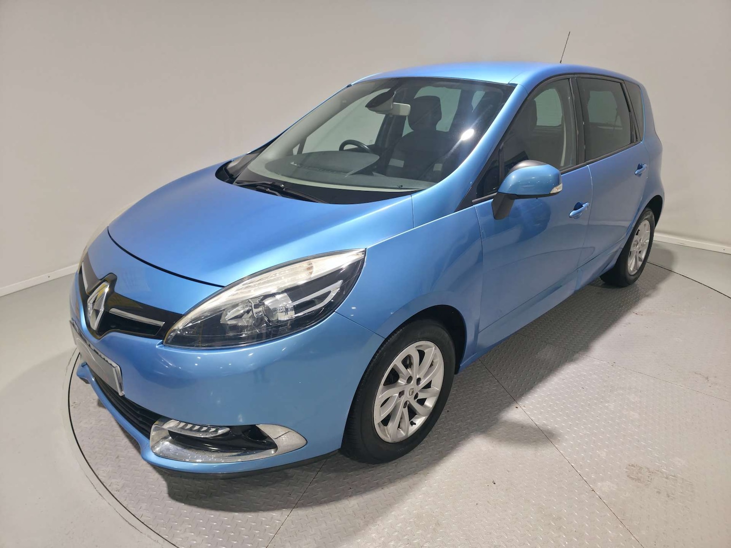 Used Renault Scenic 2014 for sale - 77061636: Photo 42