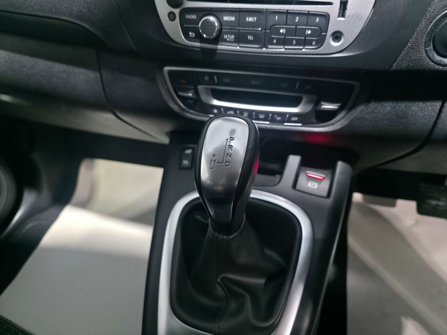 Used Renault Scenic 2014 for sale - 77061636: Photo 60