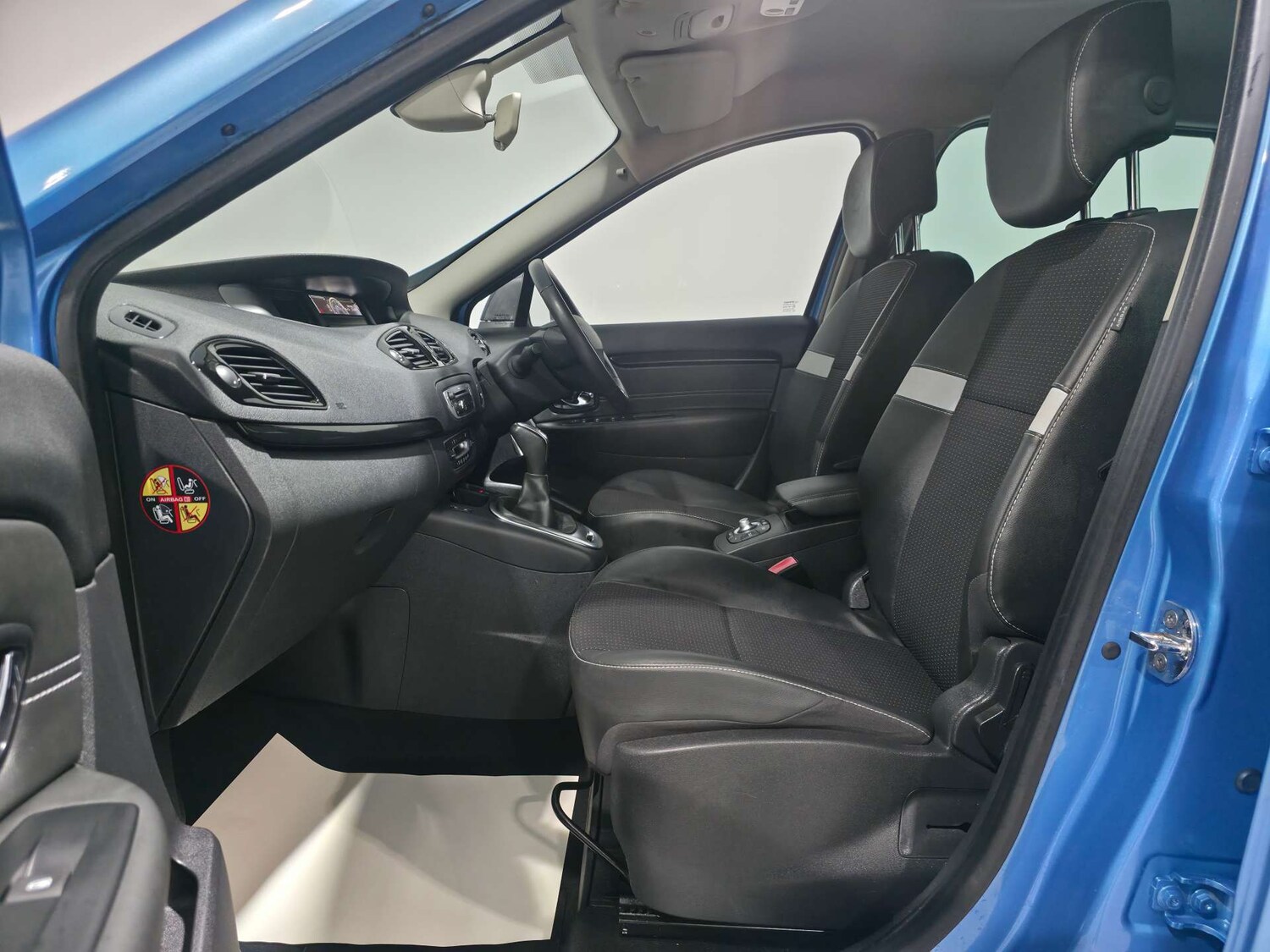 Used Renault Scenic 2014 for sale - 77061636: Photo 79