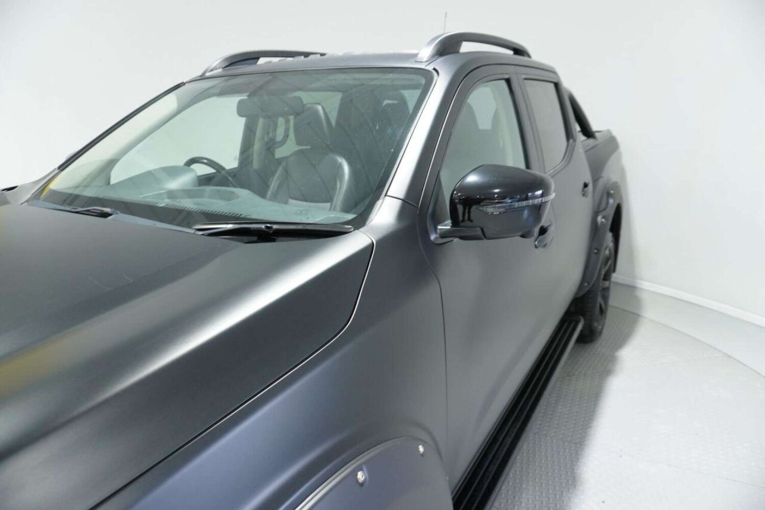 Used Nissan Navara 2020 for sale - 77101104: Photo 61