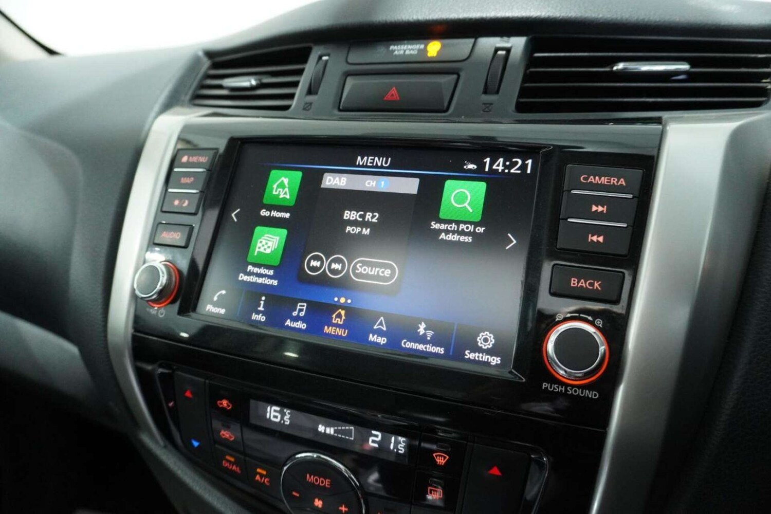 Used Nissan Navara 2020 for sale - 77101104: Photo 77