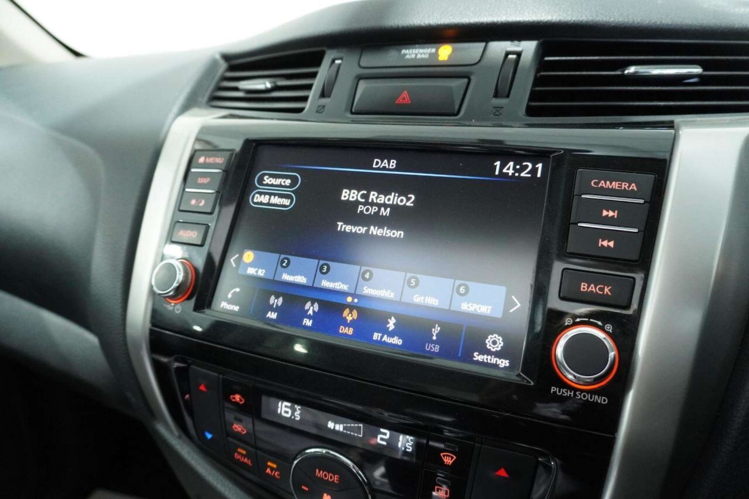 Used Nissan Navara 2020 for sale - 77101104: Photo 78