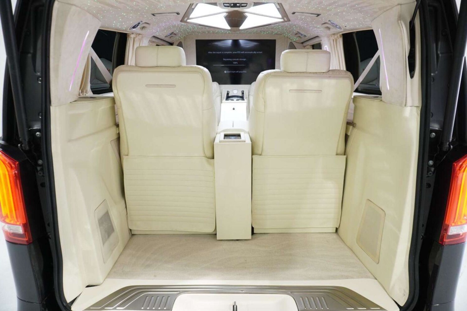 Used Mercedes-Benz V-Class 2022 for sale - 77715621: Photo 15