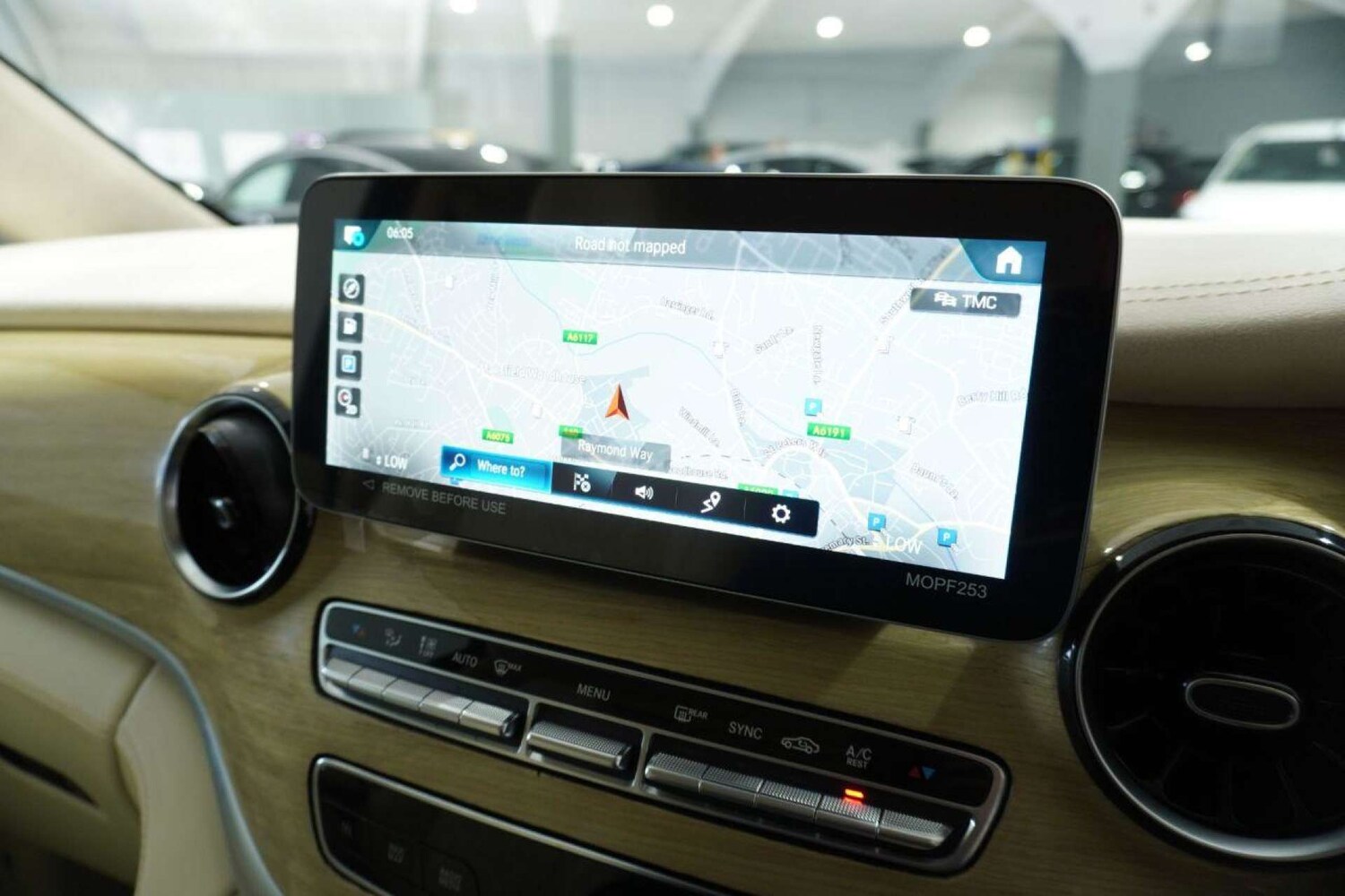 Used Mercedes-Benz V-Class 2022 for sale - 77715621: Photo 25