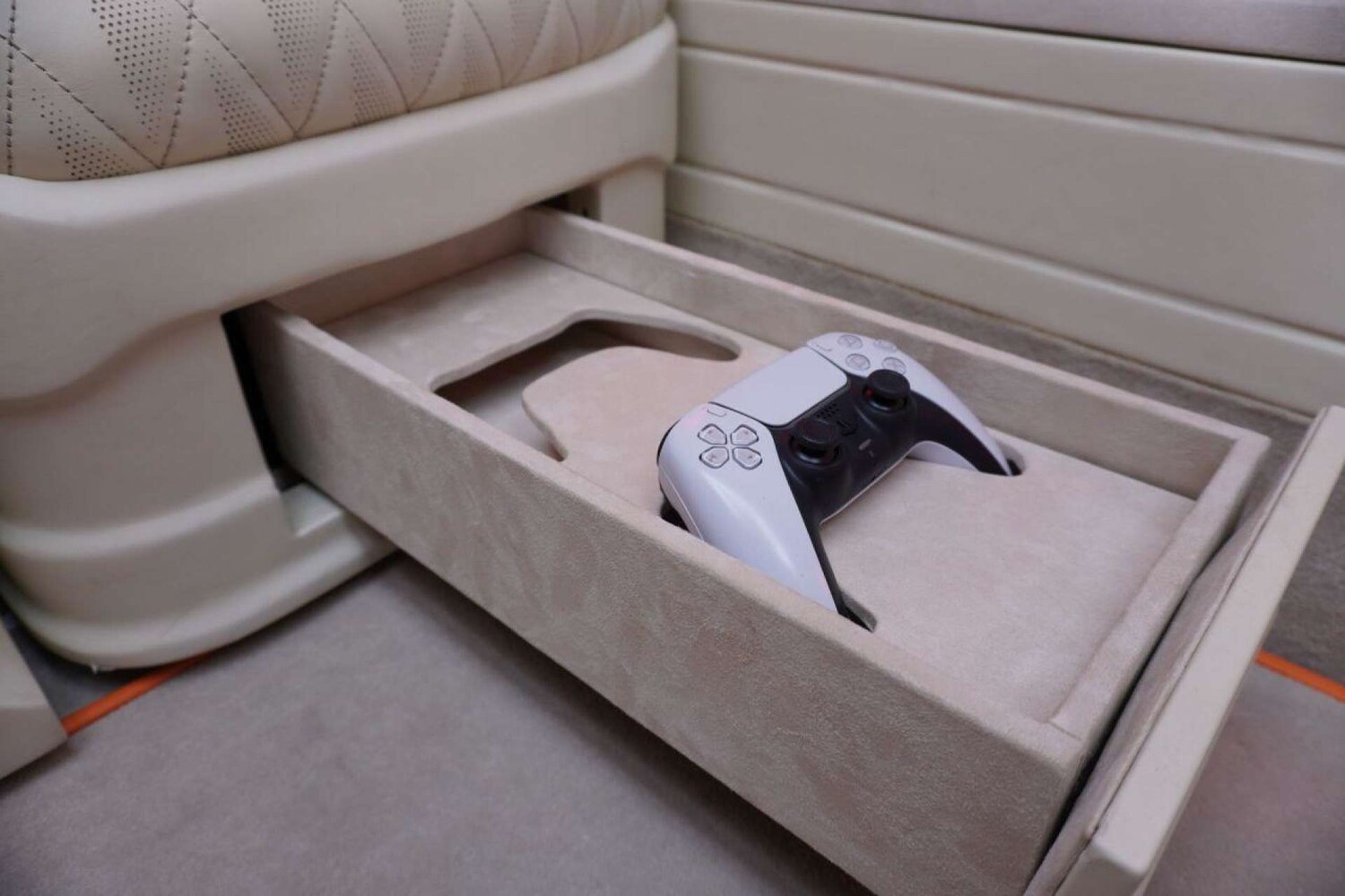 Used Mercedes-Benz V-Class 2022 for sale - 77715621: Photo 39