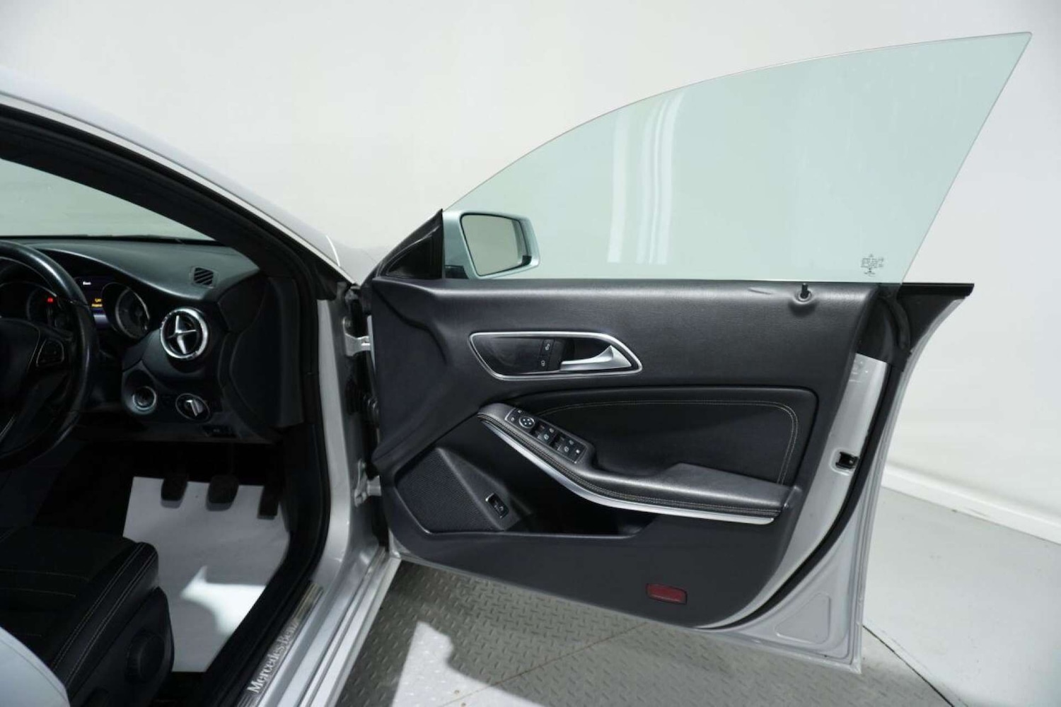 Used Mercedes-Benz CLA 2016 for sale - 77061631: Photo 27