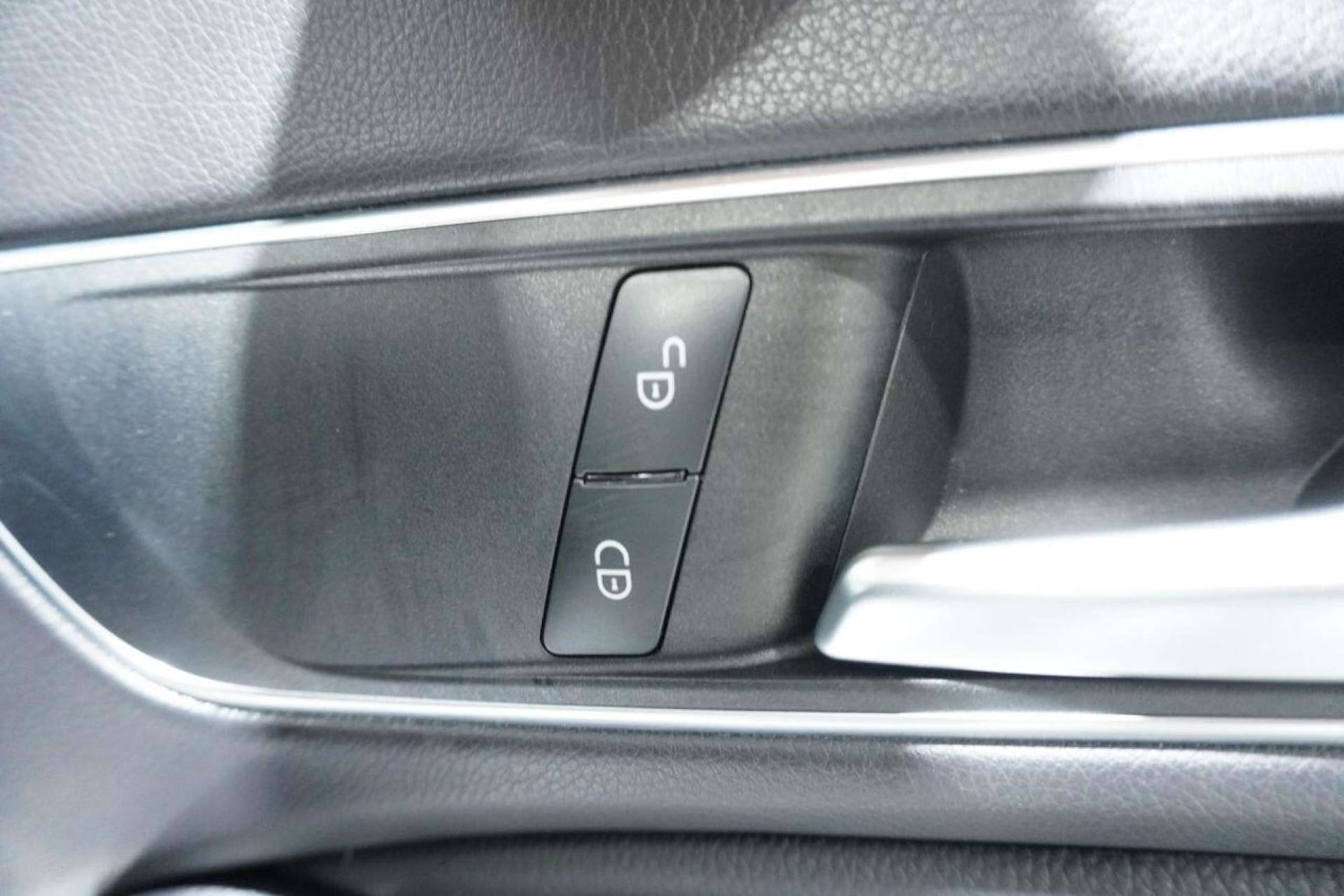 Used Mercedes-Benz CLA 2016 for sale - 77061631: Photo 60