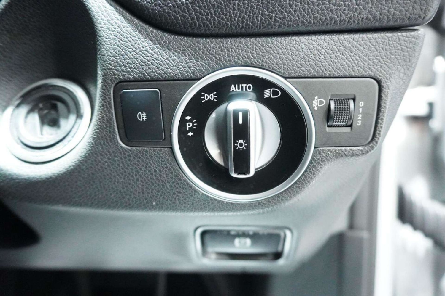 Used Mercedes-Benz CLA 2016 for sale - 77061631: Photo 63