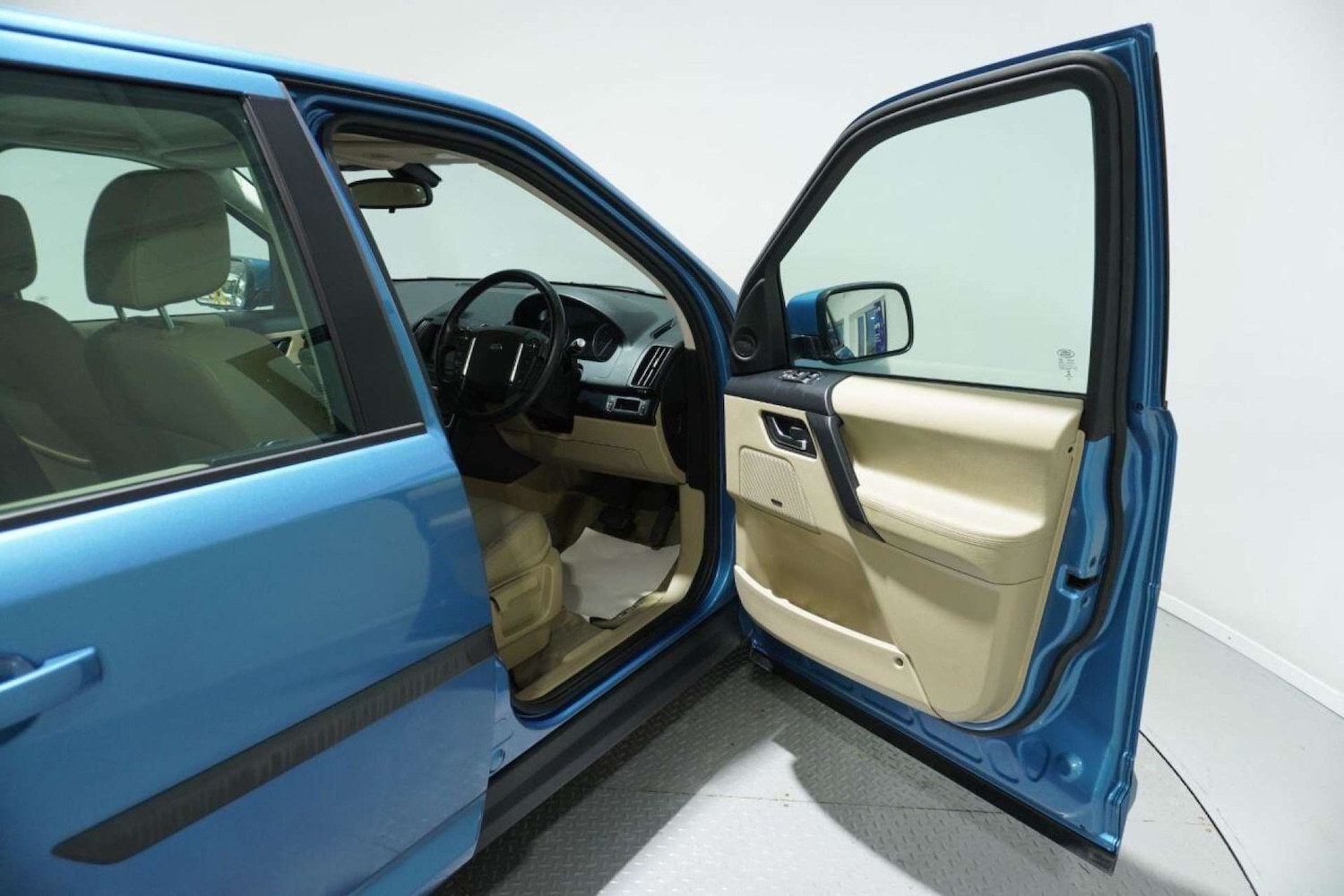 Used Land Rover Freelander 2013 for sale - 77061632: Photo 25