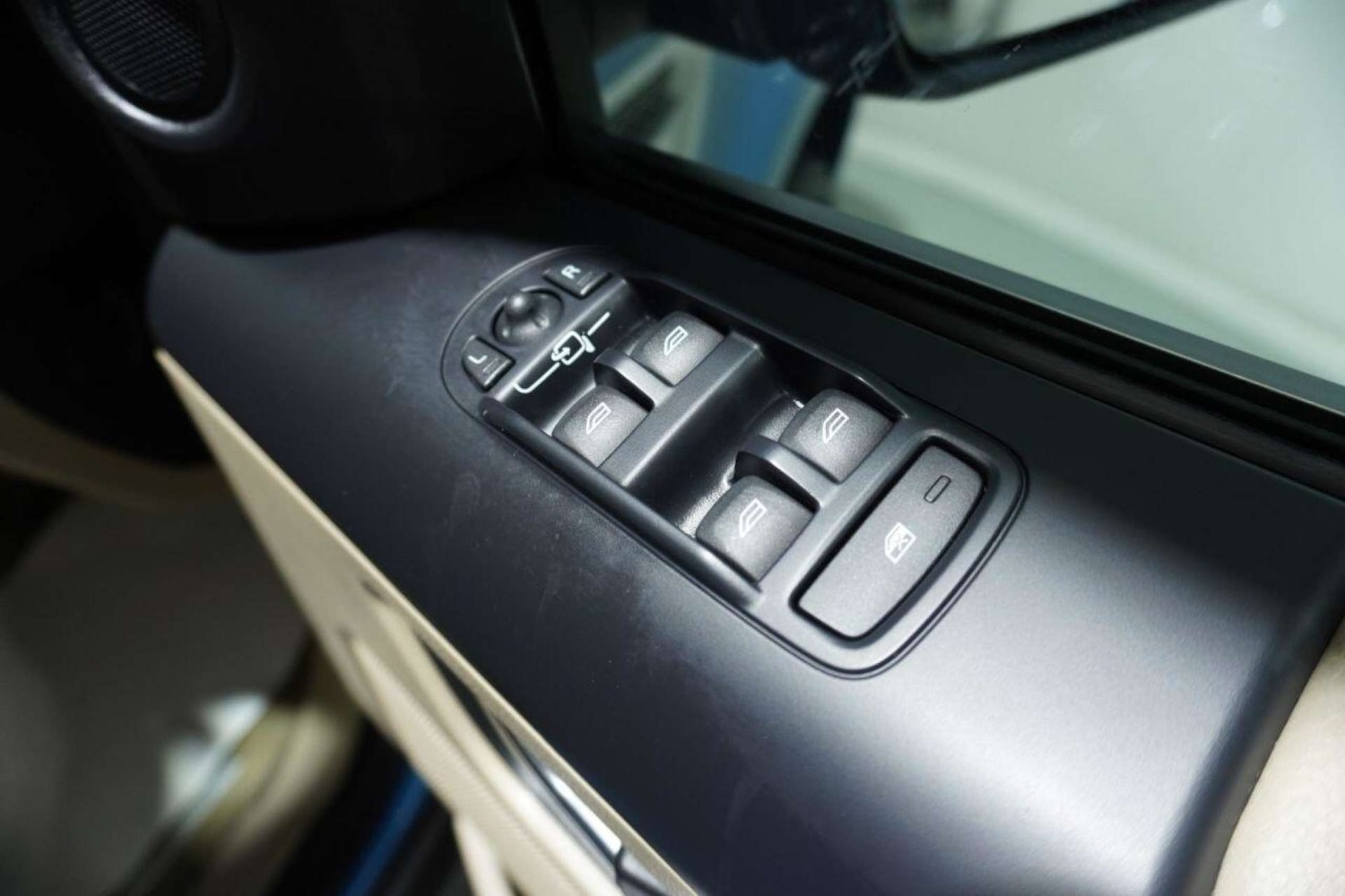 Used Land Rover Freelander 2013 for sale - 77061632: Photo 53