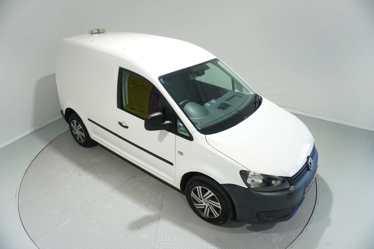 Used Volkswagen Caddy 2015 for sale - 77061767: Photo 3