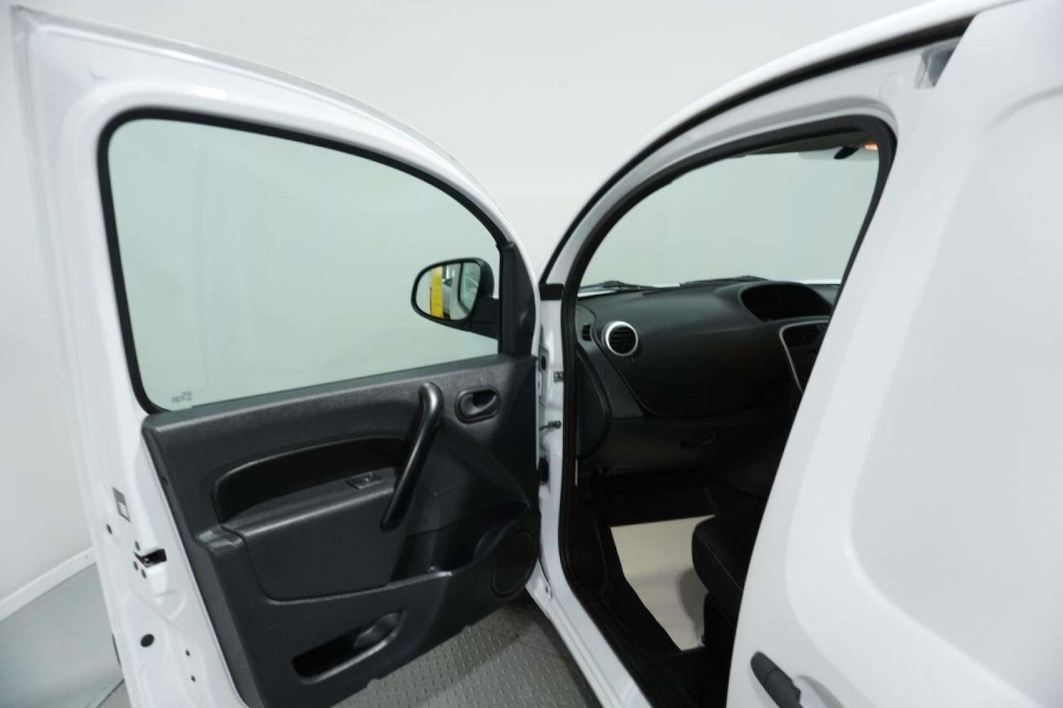 Used Renault Kangoo 2015 for sale - 77061635: Photo 18