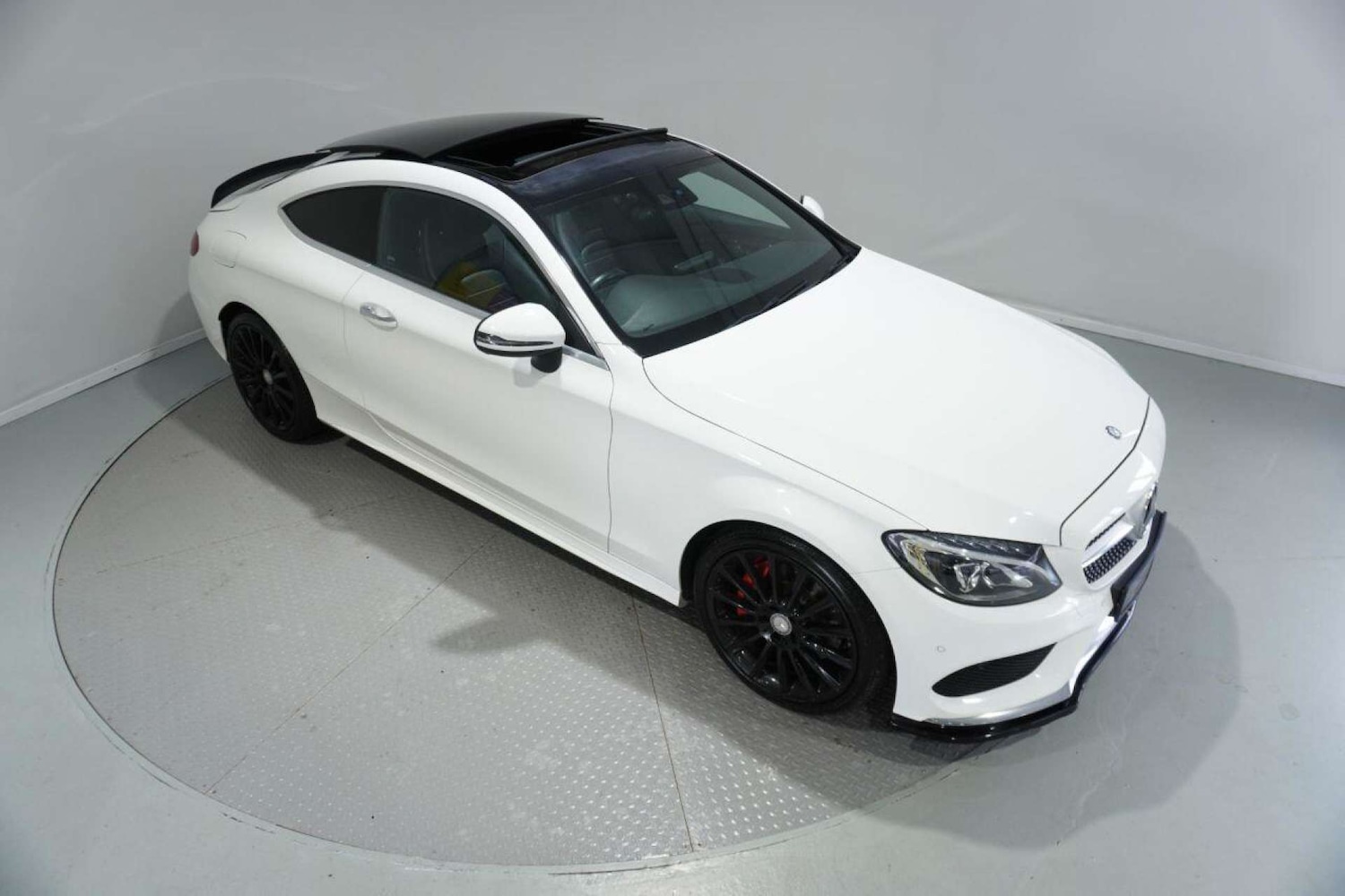 Used Mercedes-Benz C Class 2016 for sale - 77061645: Photo 3