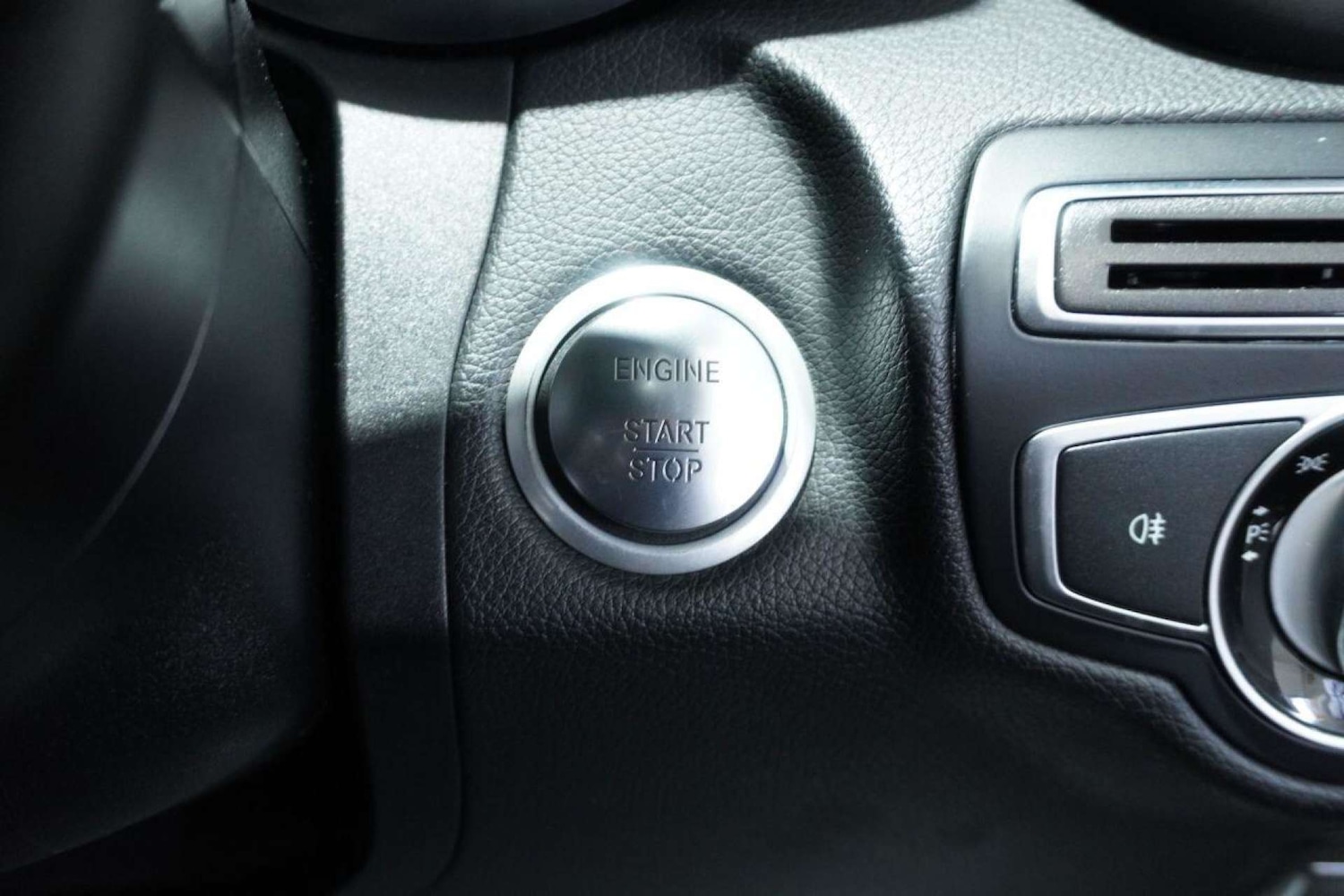 Used Mercedes-Benz C Class 2016 for sale - 77061645: Photo 67