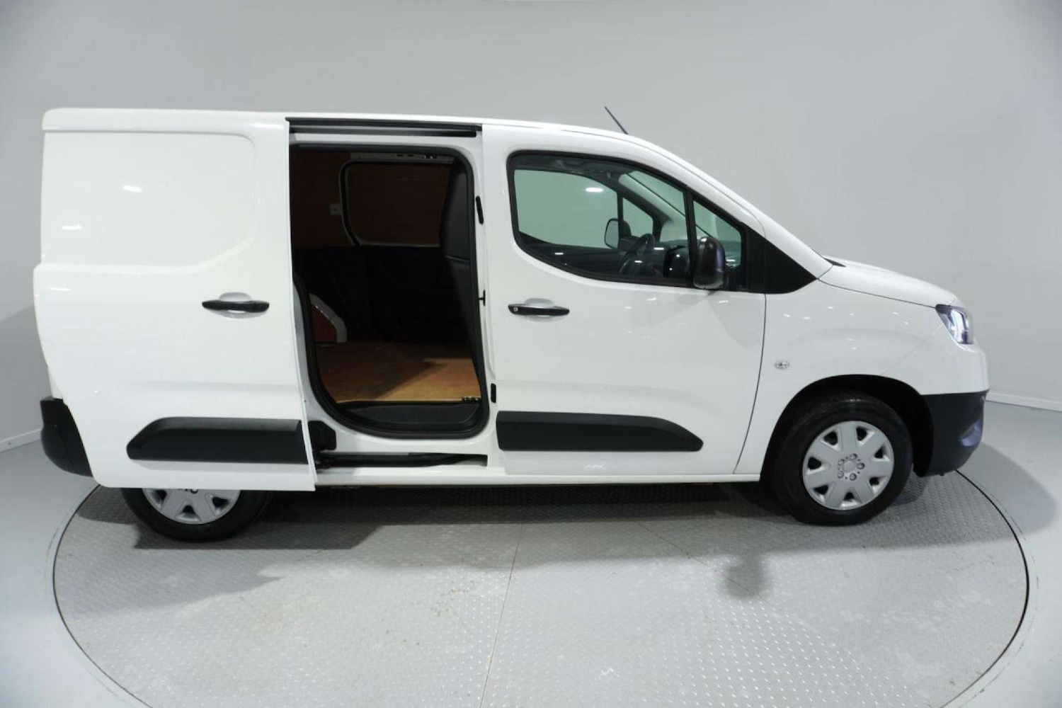Used Toyota ProAce 2021 for sale - 77061688: Photo 14