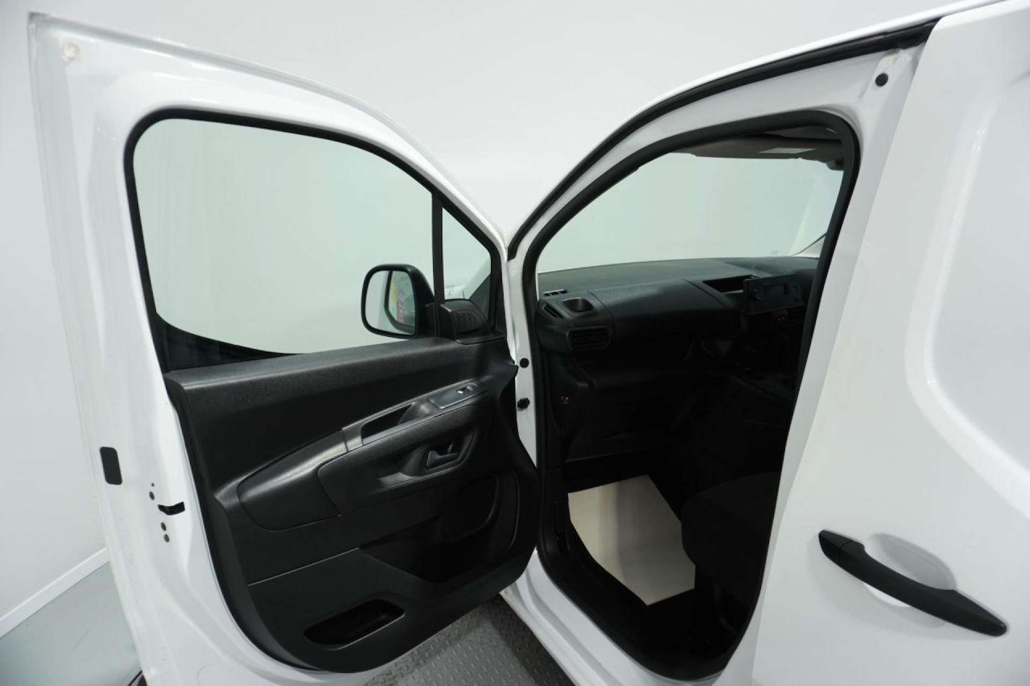 Used Toyota ProAce 2021 for sale - 77061688: Photo 29