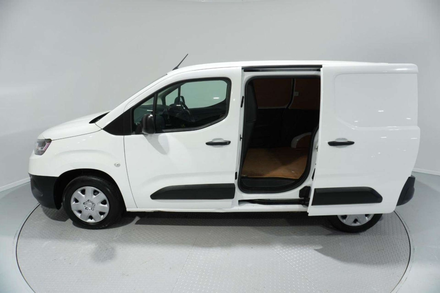 Used Toyota ProAce 2021 for sale - 77061688: Photo 33