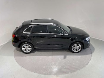 Used Audi Q3 2017 for sale - 77950381: Photo