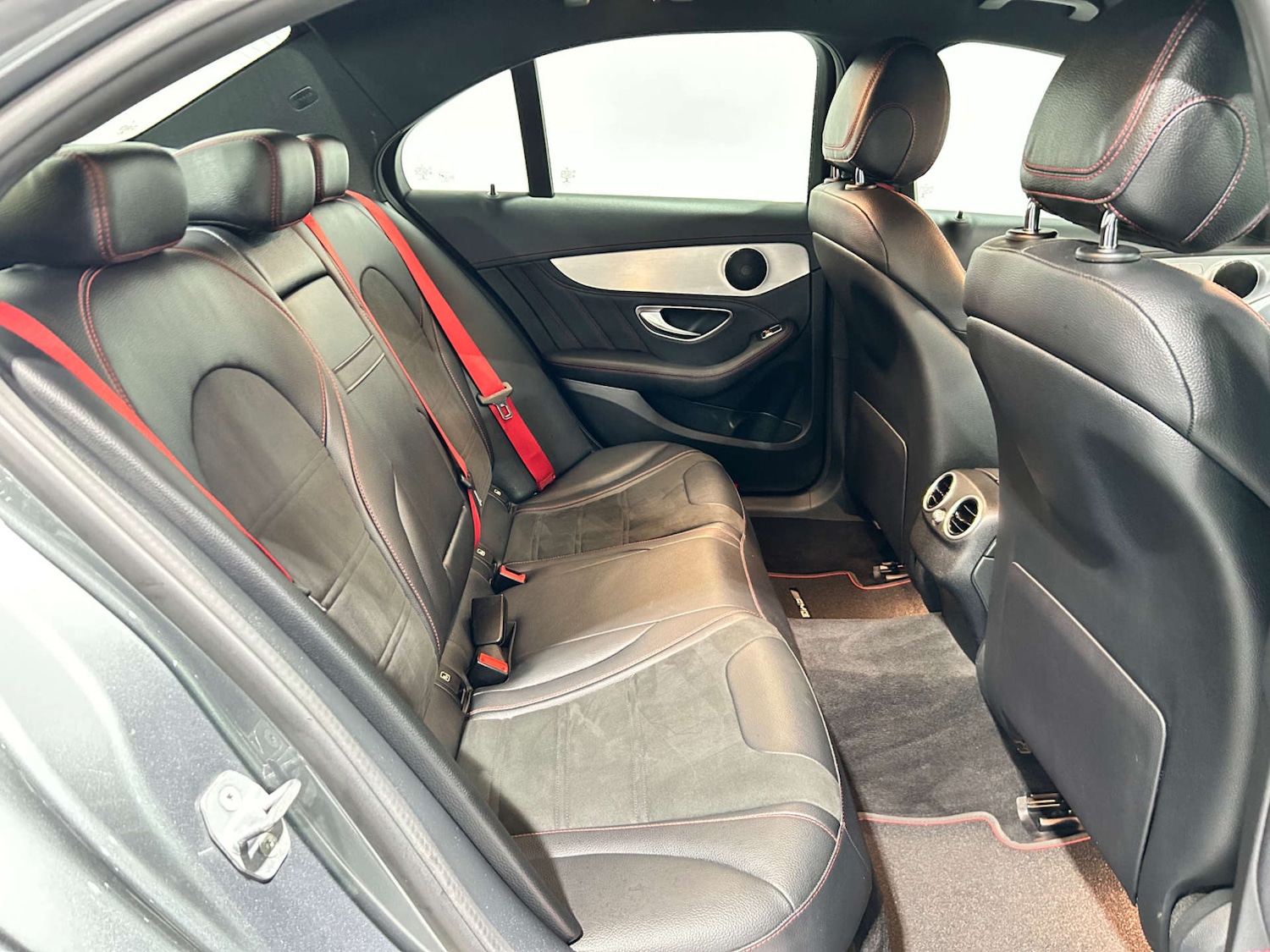 Used Mercedes-Benz C Class 2019 for sale - 77453621: Photo 11