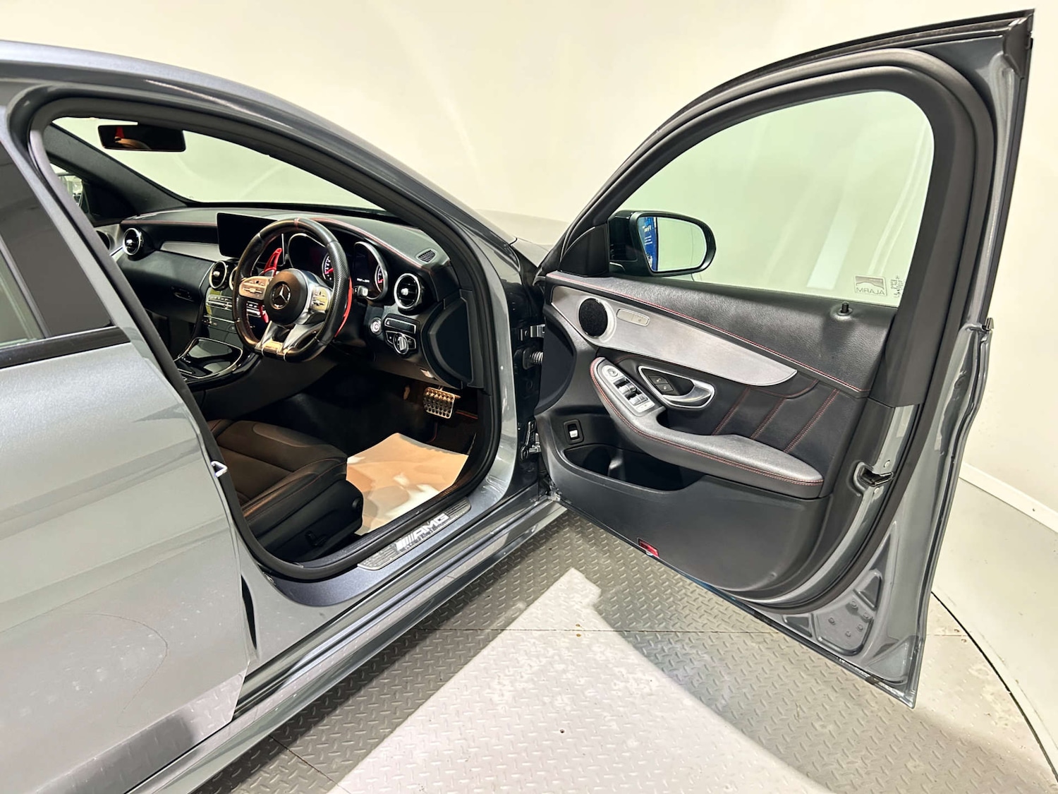 Used Mercedes-Benz C Class 2019 for sale - 77453621: Photo 24