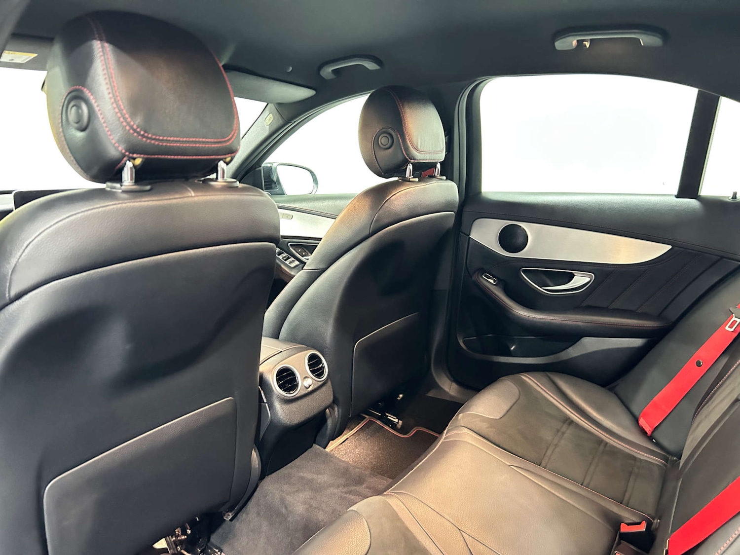 Used Mercedes-Benz C Class 2019 for sale - 77453621: Photo 50