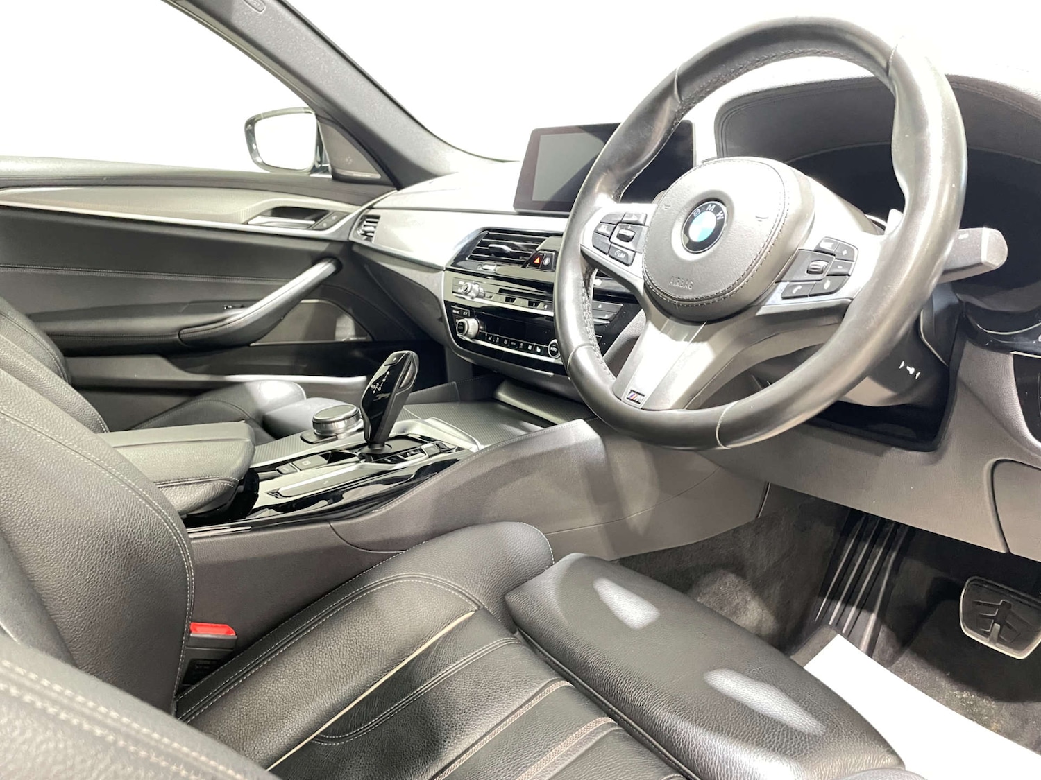 Used BMW 5 Series 2019 for sale - 77583940: Photo 19