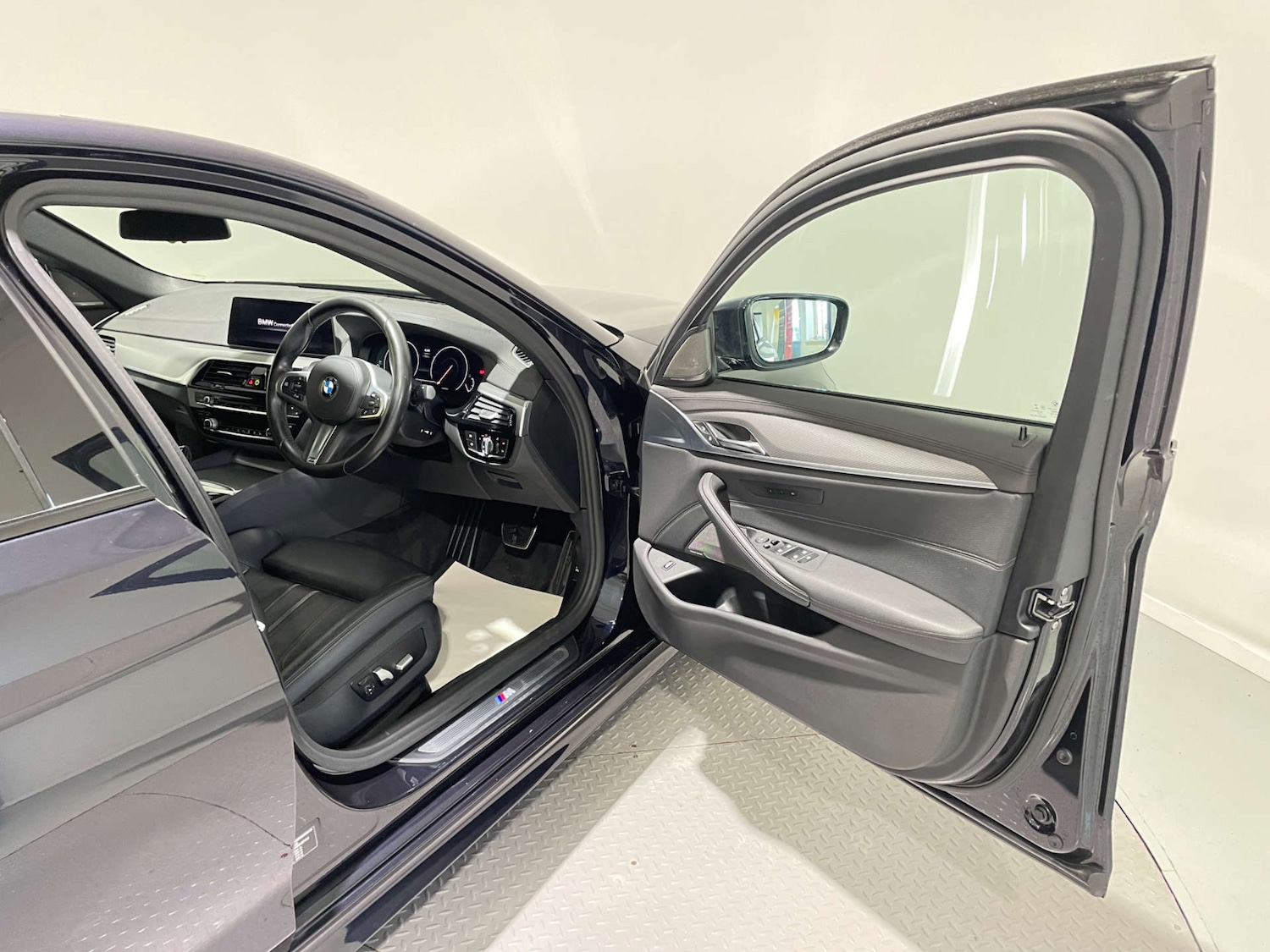 Used BMW 5 Series 2019 for sale - 77583940: Photo 23