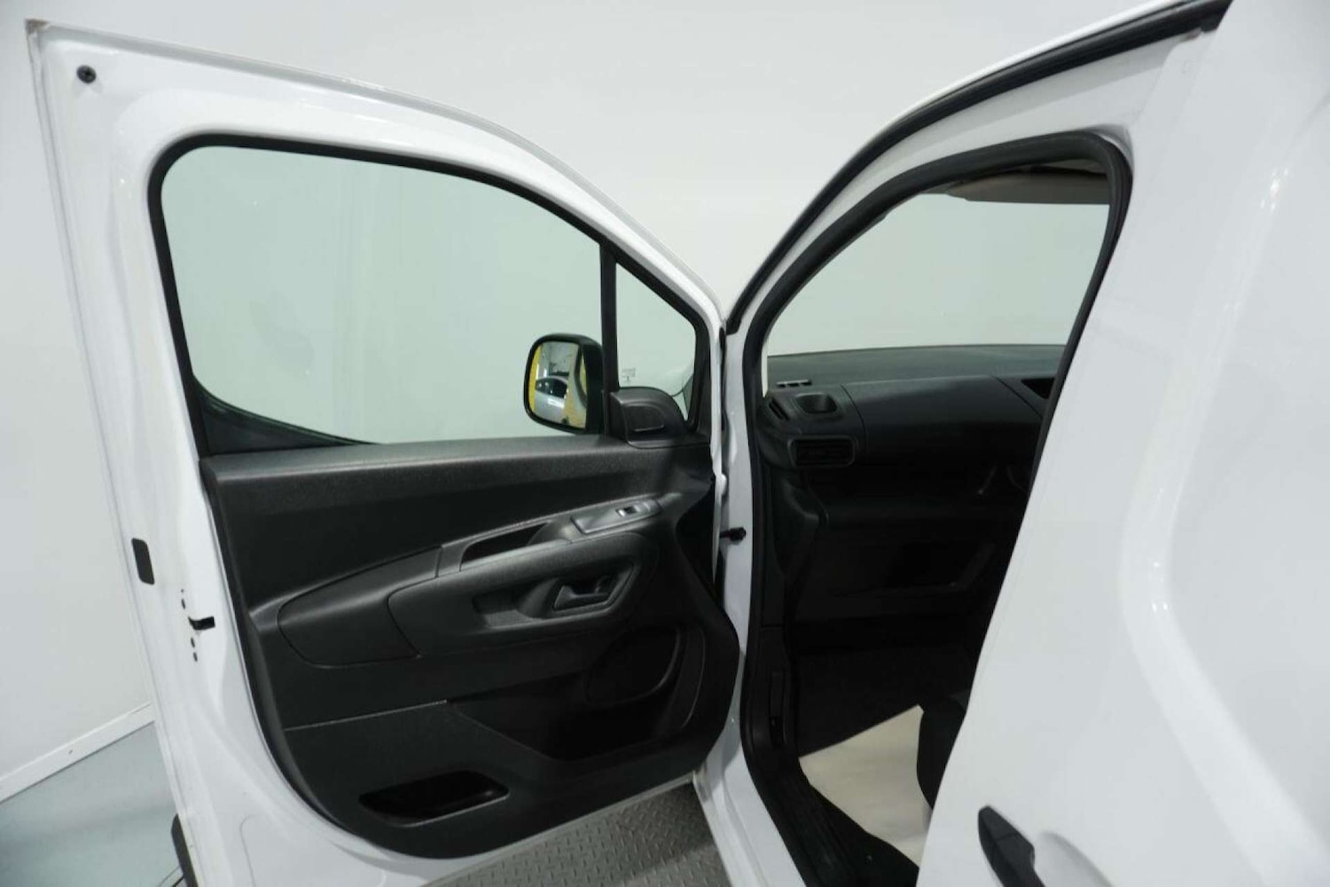 Used Vauxhall Combo 2022 for sale - 77080233: Photo 24