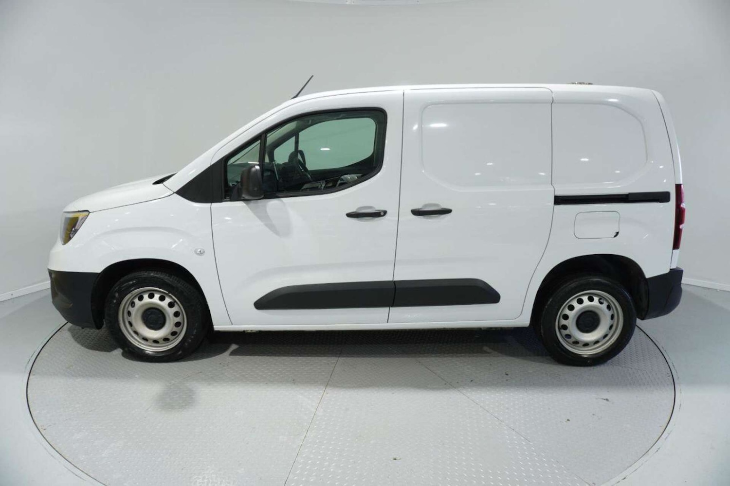 Used Vauxhall Combo 2022 for sale - 77080233: Photo 27