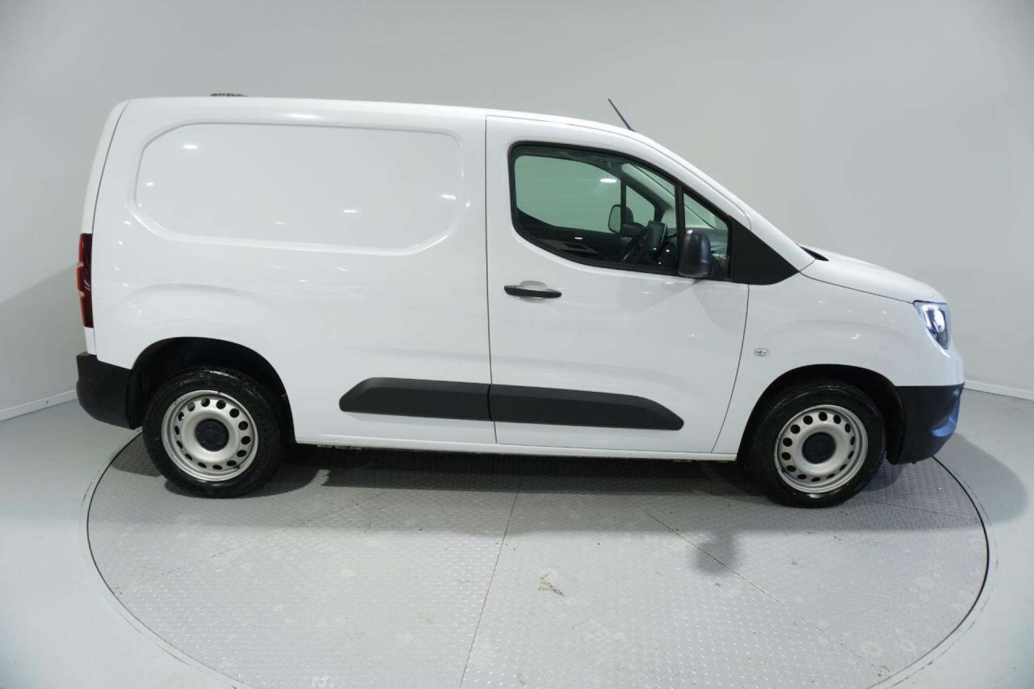 Used Vauxhall Combo 2022 for sale - 77080233: Photo 6
