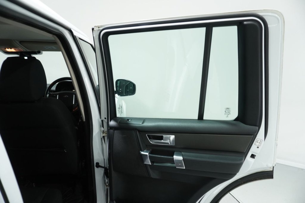 Used Land Rover Discovery 2015 for sale - 76820668: Photo 30