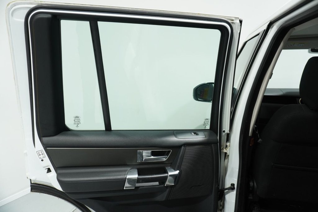 Used Land Rover Discovery 2015 for sale - 76820668: Photo 32