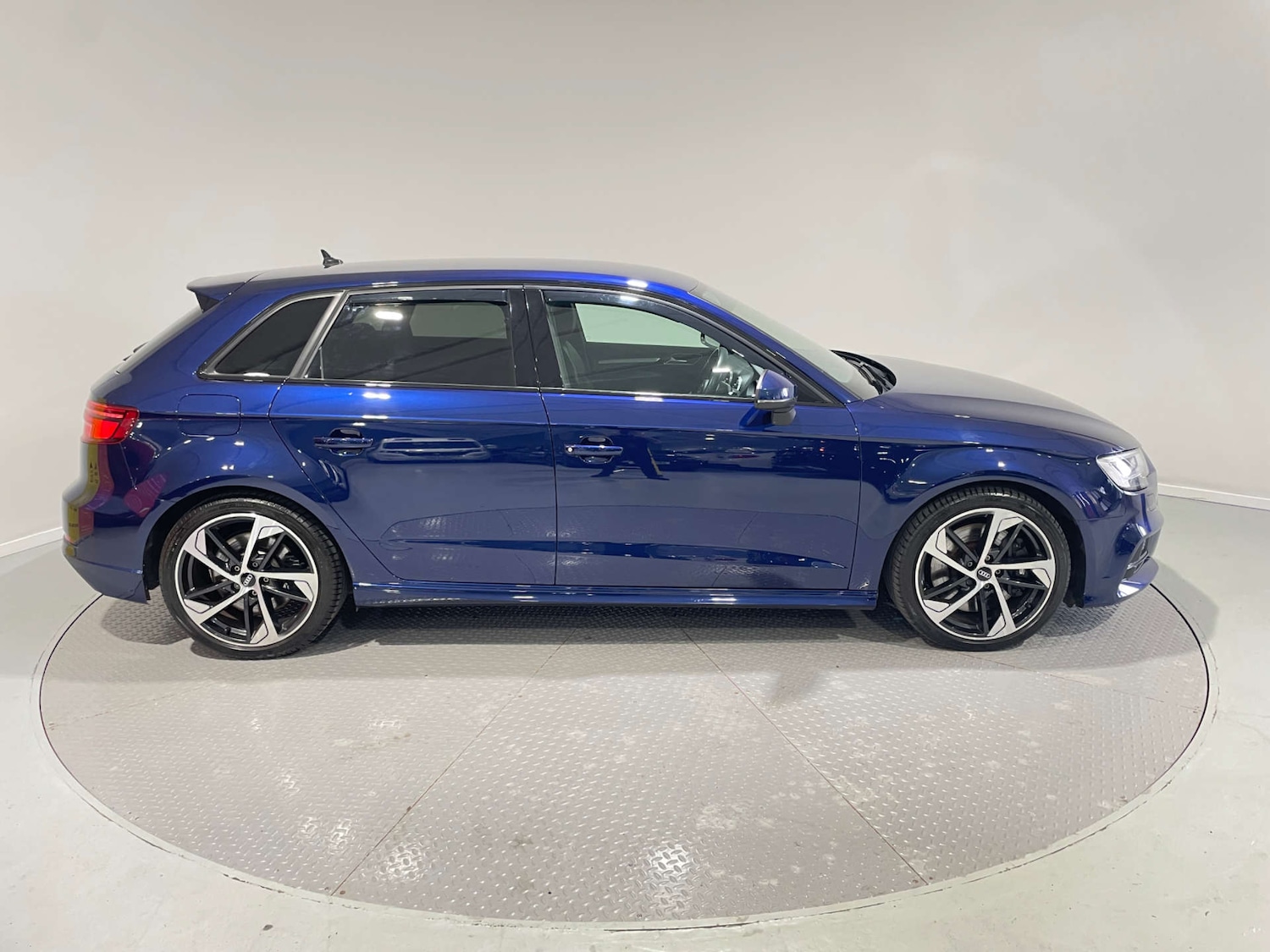Used Audi S3 2019 for sale - 77604061: Photo 2
