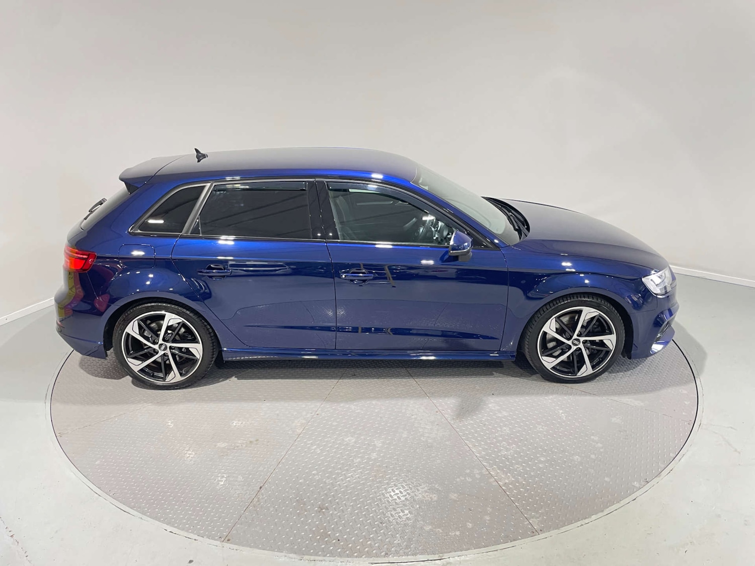 Used Audi S3 2019 for sale - 77604061: Photo 3