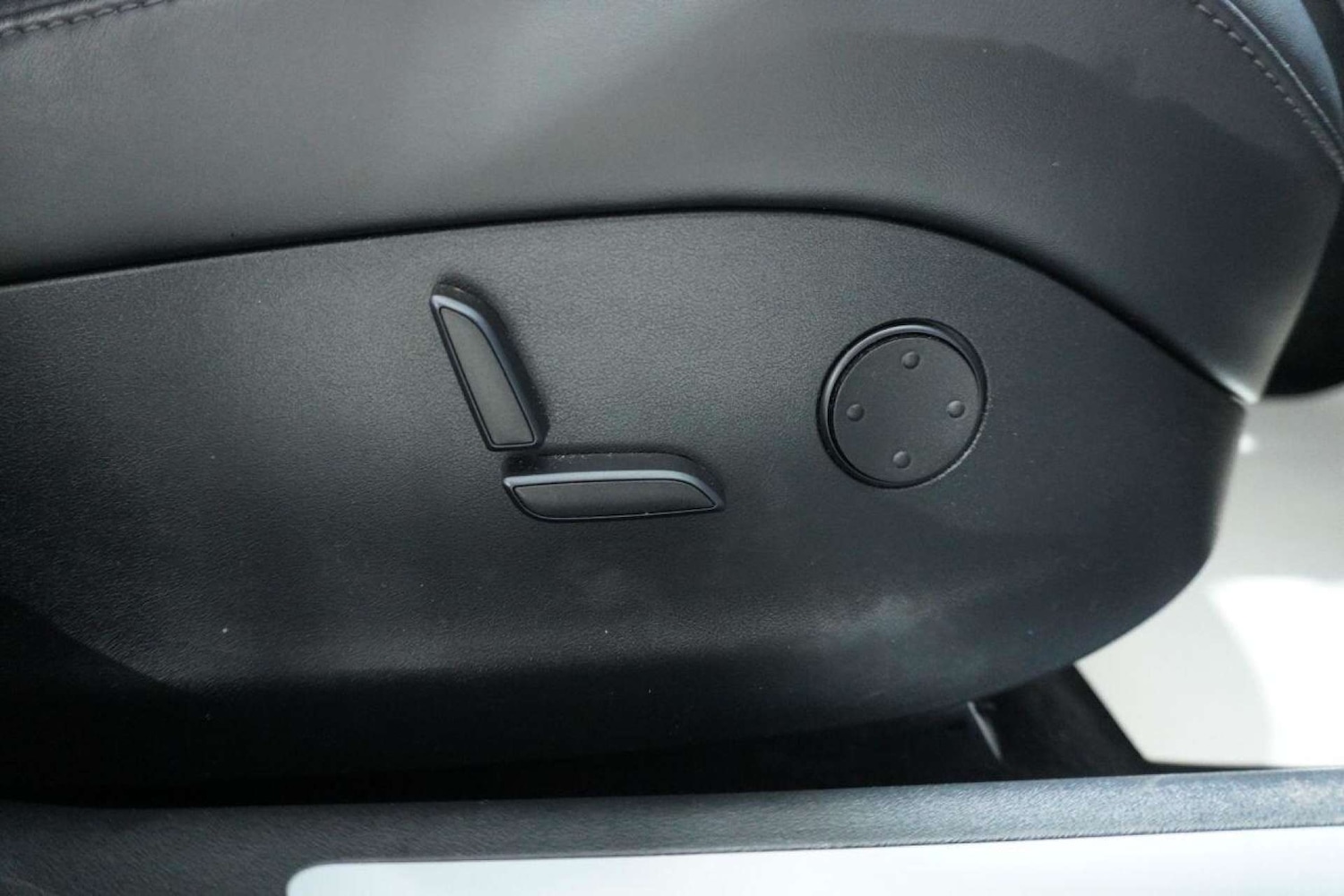 Used Tesla Model S 2020 for sale - 77061657: Photo 64