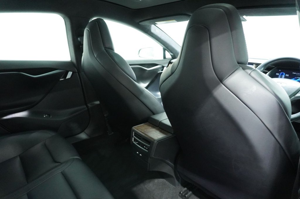 Used Tesla Model S 2020 for sale - 76820464: Photo 18