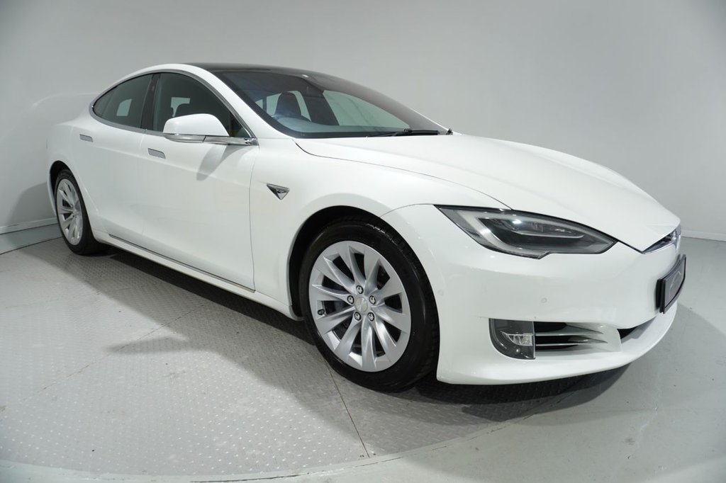 Used Tesla Model S 2020 for sale - 76820464: Photo 2